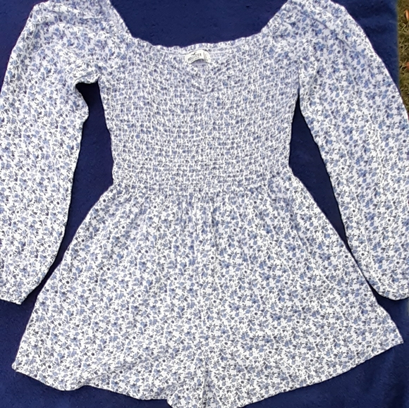 Hollister Pants - Hollister long sleeve romper